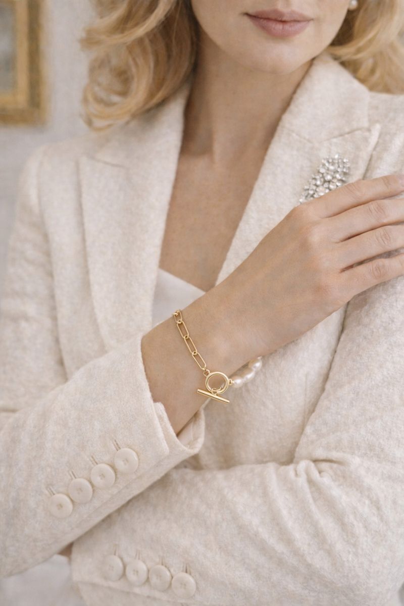 Gold Link Bracelet with Freshwater Pearls