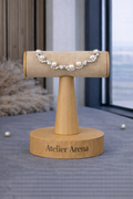Elegant Pearl Bracelet with Crystals and Gold Clasp