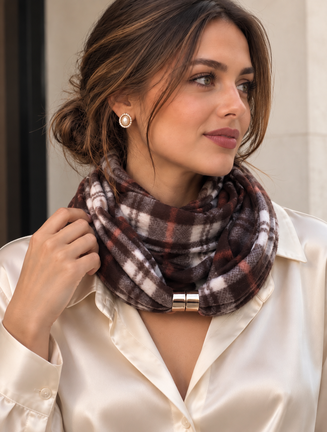 Soft Winter Fleece Scarf – Brown Plaid